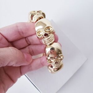 Gold Tone Polished Skull Stretch Bracelet